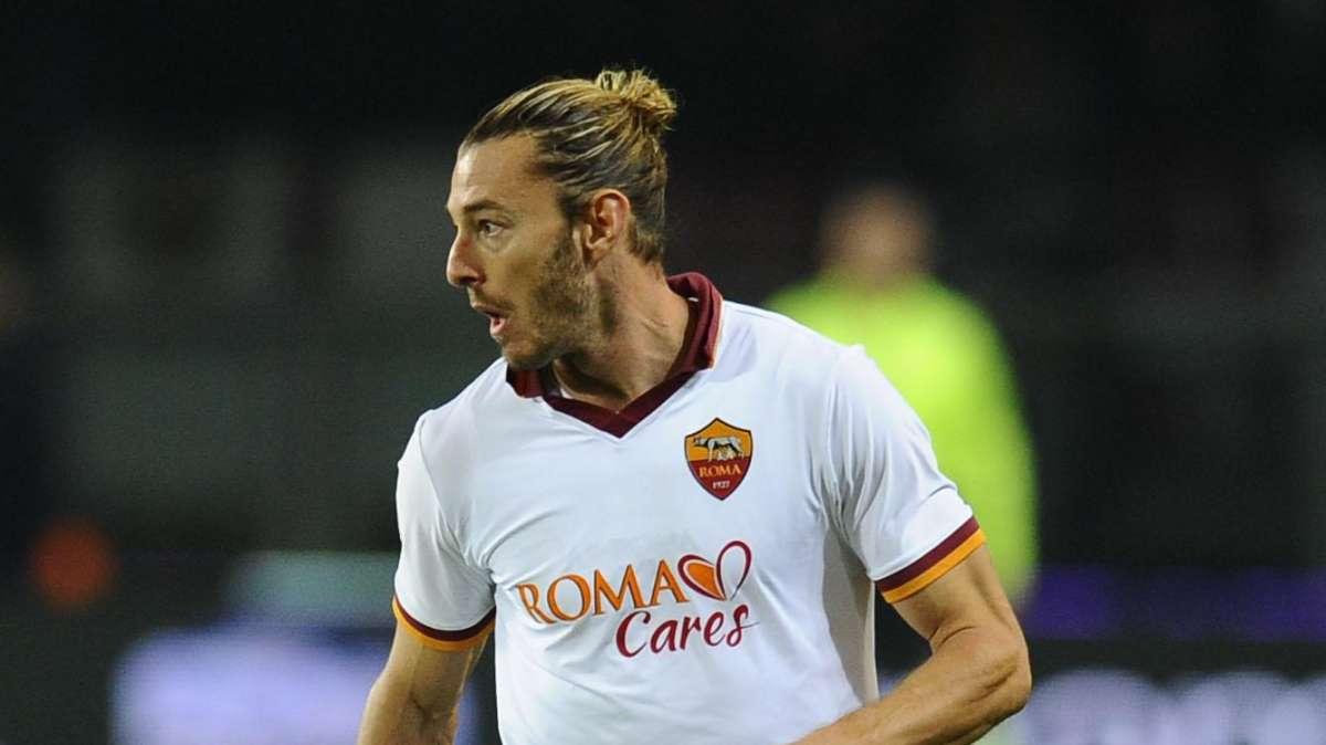 Roma, Balzaretti operato in Germania