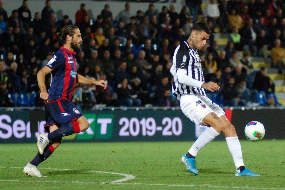 ESCLUSIVA - Scamacca, il Sassuolo fissa il prezzo. Per il Toro è fuori mercato