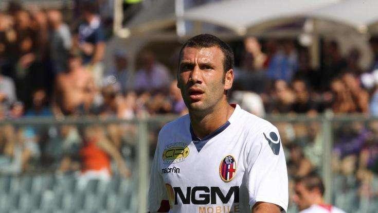 Simone Loria in gruppo con il Cuneo