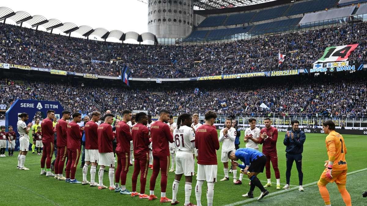 Le pagelle di Inter-Torino: Lazaro e Lovato errori fatali. Vlasic si accende e si spegne. Bellanova non brilla. Ilic si fa perdonare. Zapata il più vicino al gol. Tameze un rosso che ha inciso 