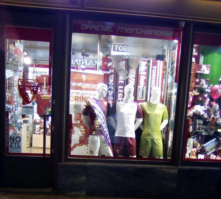 Il Granata Store celebra il gemellaggio con la Fiorentina 