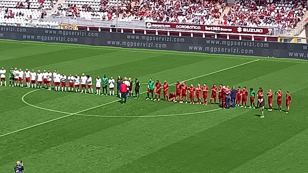 LIVE La Partita della Storia che celebra lo Scudetto del Torino del 1976. Pulici: "Derby? Per me era la partita da vincere". In gol Asta, Tiribocchi, Fuser, Semioli, Ferrante