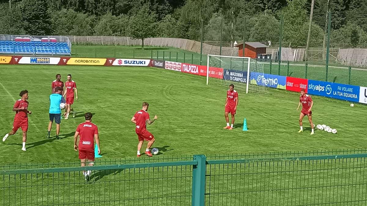 Il Torino a Pinzolo - Vanoli: “Tienila alta l’intensità, se non ci si arriva qui non lo si farà in partita"