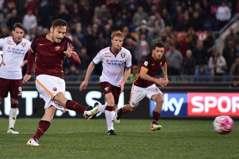 Torino due volte in vantaggio poi Totti entra e fa vincere la Roma
