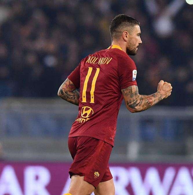 Roma, Kolarov: "Periodo difficile, speriamo di levarci tante soddisfazioni dalla partita di sabato"