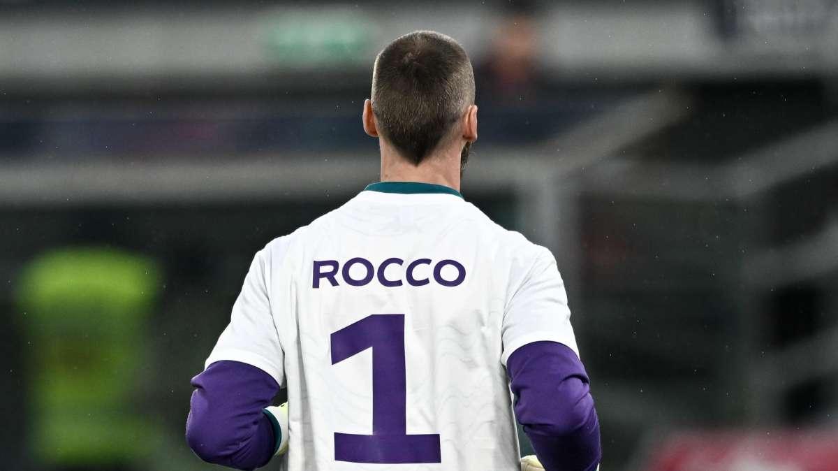 Bologna-Fiorentina, le formazioni ufficiali. Cori contro i viola nel minuto di silenzio  