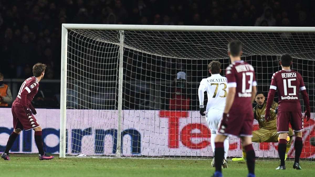 Troppi rigori. La Gazzetta: "Basta coi tocchi leggeri che diventano penalty"