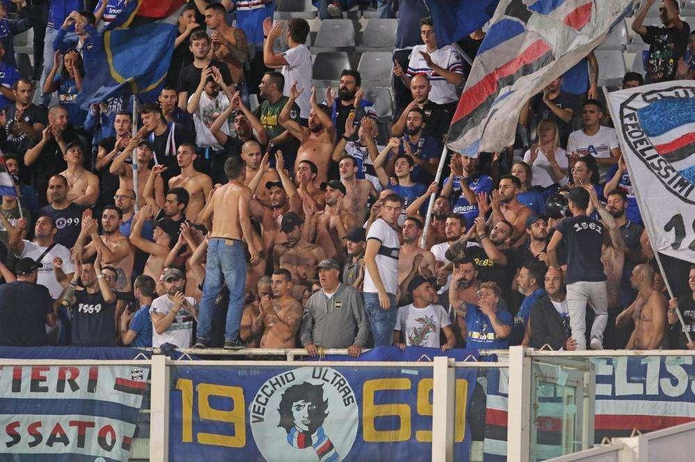 I tifosi della Sampdoria contro Ferrero 