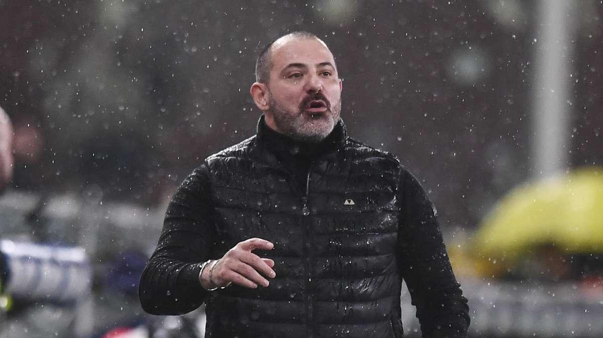 Caos a Genova: Stankovic prima si dimette, poi rimane