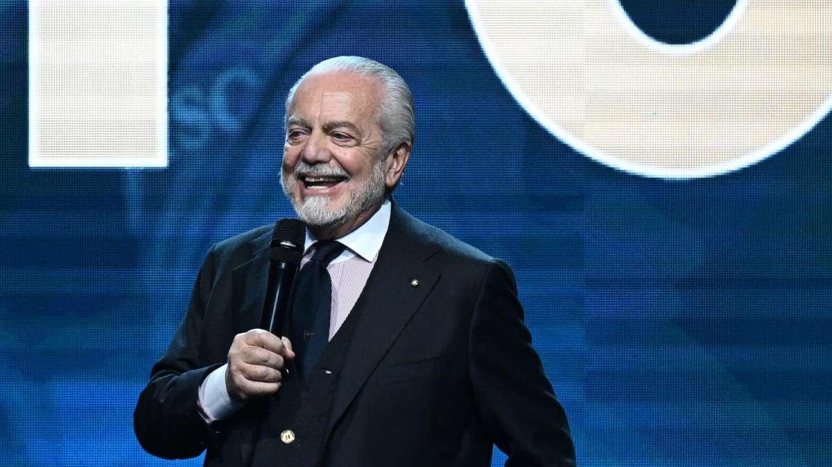 Napoli, si apre il casting del prossimo allenatore 