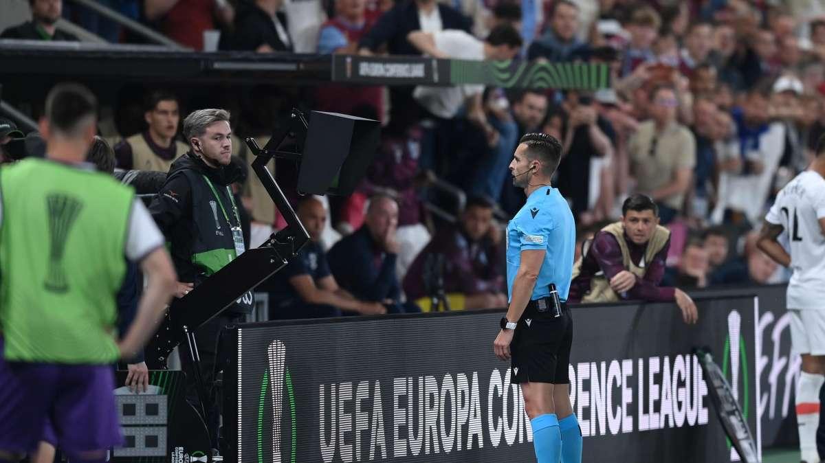 Azzi (DAZN): «Audio VAR in diretta? Non si può, dobbiamo rispettare le regole»
