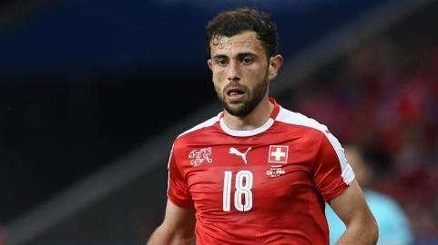 Toro, nuovi contatti per Mehmedi. Tre le rivali