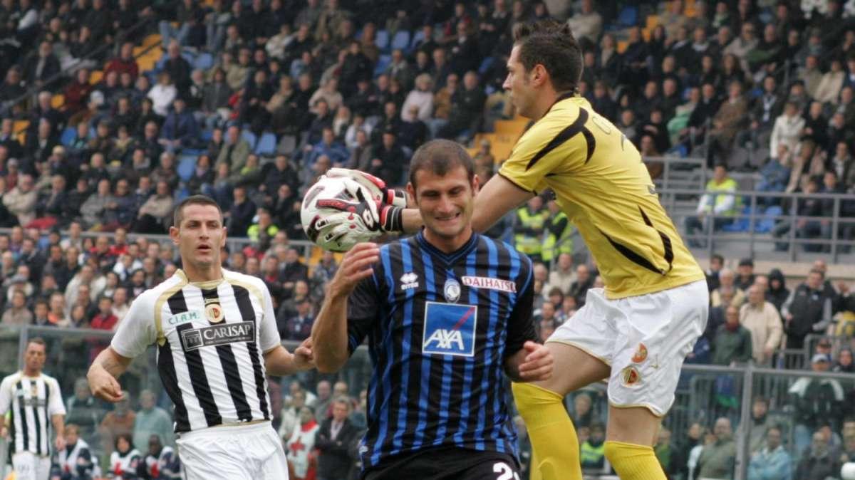 Obiettivi granata, Guarna: "Voci di mercato? Non ci faccio caso"