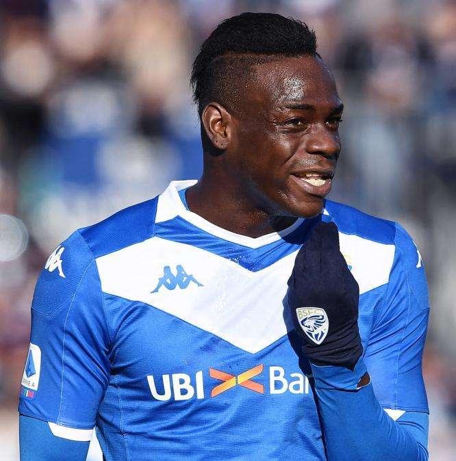 Cori razzisti a Balotelli, supplemento d'indagine 