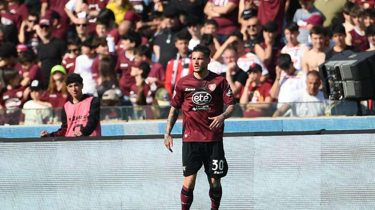 Mazzocchi lascia la Salernitana? La risposta del ds De Sanctis è chiara