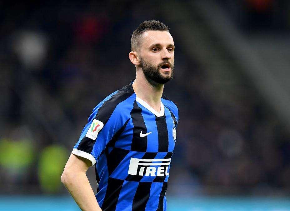 Inter, la bravata di Brozovic: passa col rosso in Rolls Royce da ubriaco, via la patente