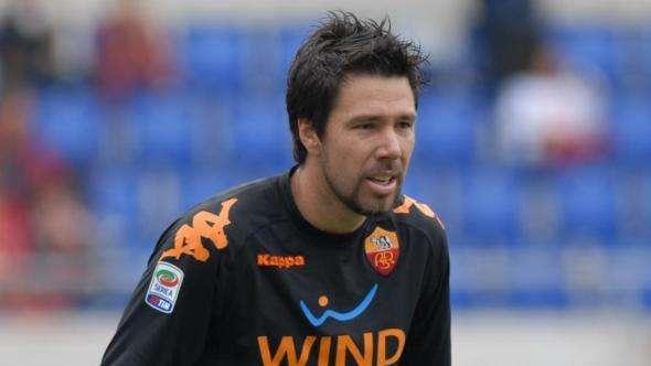 L'ex-Roma e Liverpool Doni abbandona il calcio per motivi di salute