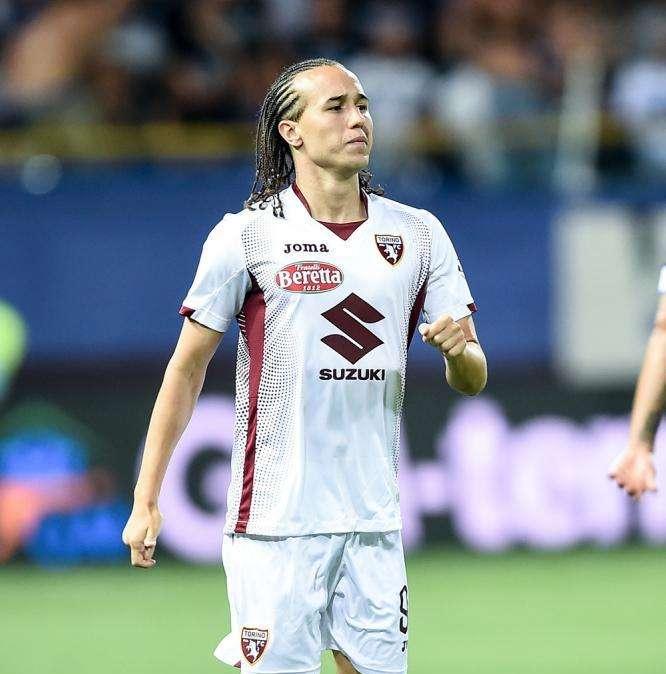 Prima degli azzurri, spazio a Laxalt con l'Uruguay in amichevole