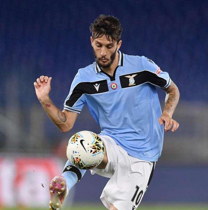 Lazio in ripresa, a metà gara è 1-0 sul Sassuolo