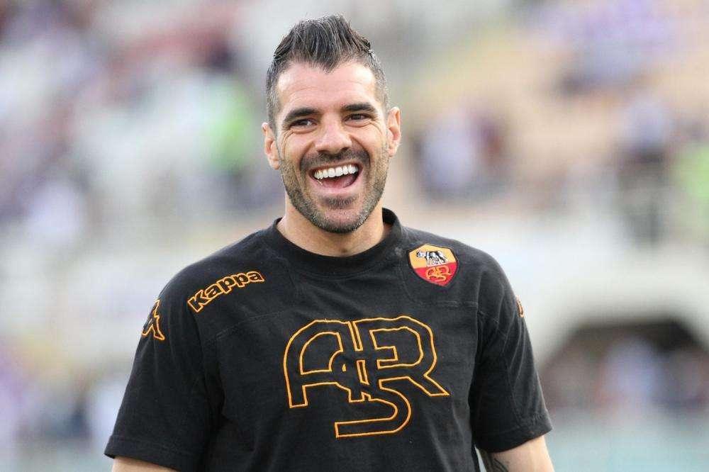 "Cambiare per vincere insieme", Perrotta: "Il calcio femminile deve raggiungere lo status di professionismo"