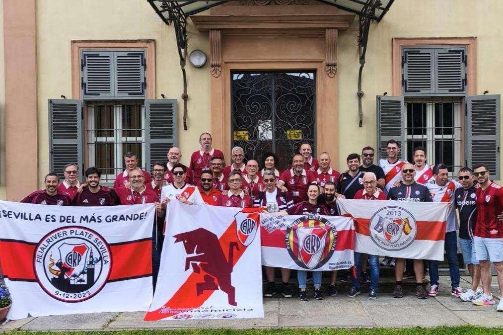 Museo del Toro,  i tifosi del Club Atlético River Plate  hanno reso omaggio al Grande Torino