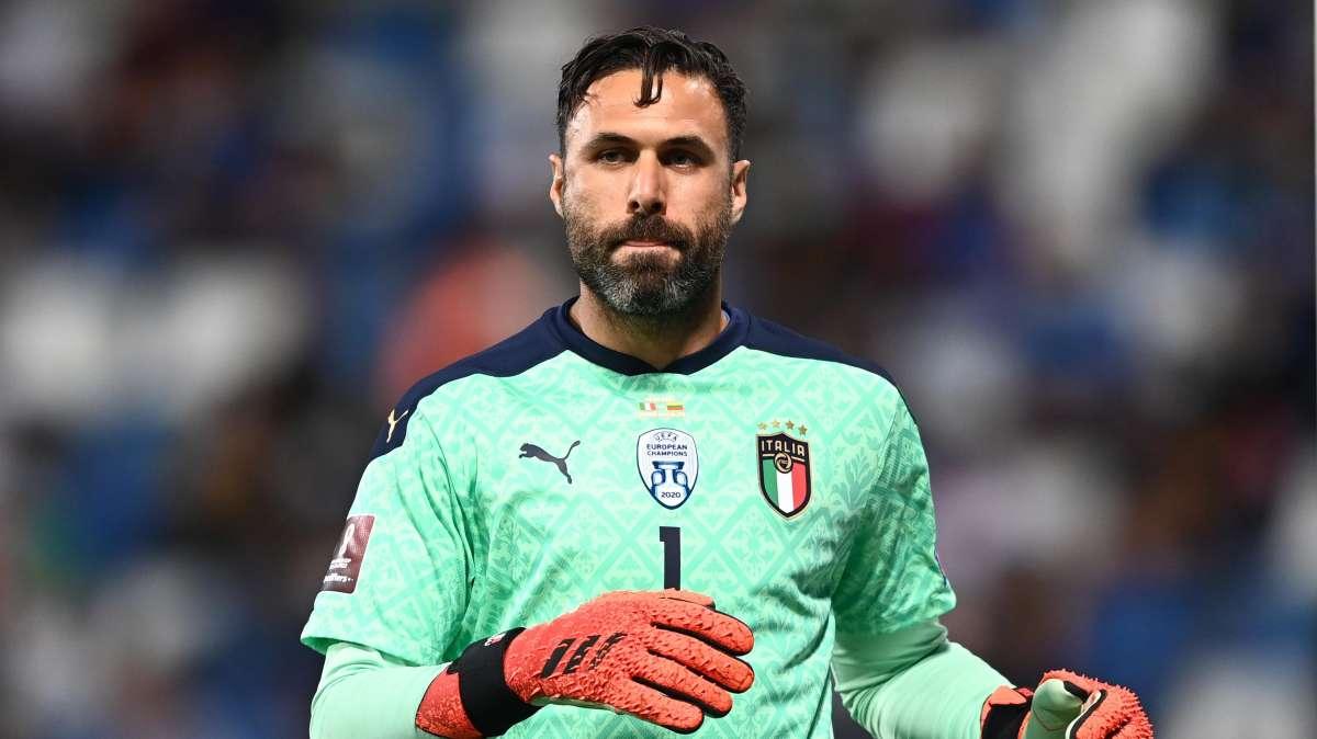 Quell’abbraccio tra Sirigu e Cairo