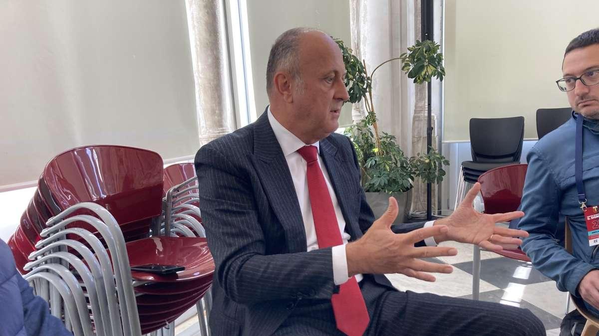 Il Genoa conferma la fiducia a Vieira: "Quella di ieri è stata una brutta giornata per noi" 