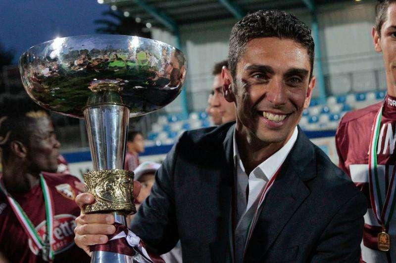 Un altro addio dopo Ventura, lascia anche Longo 
