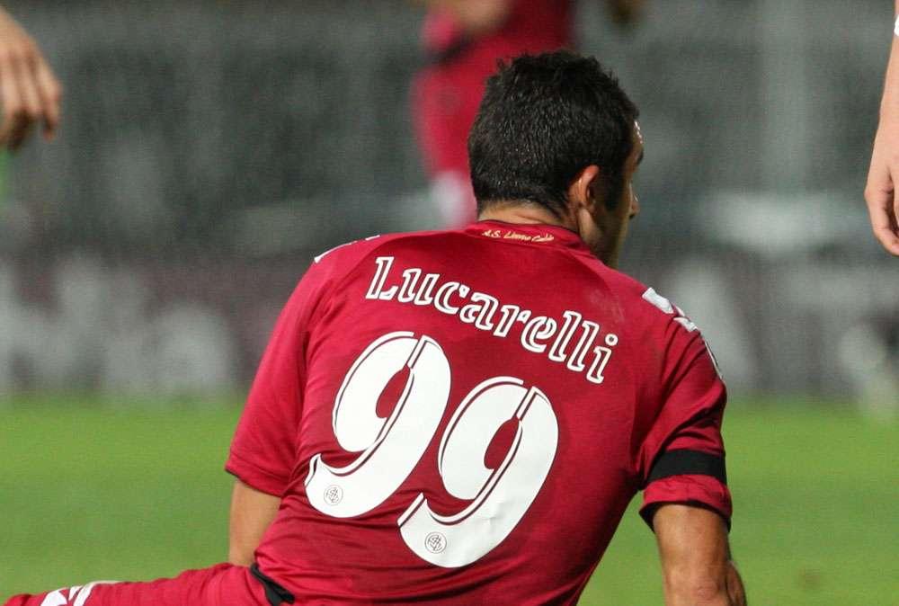 Lucarelli passa dal Parma al Napoli