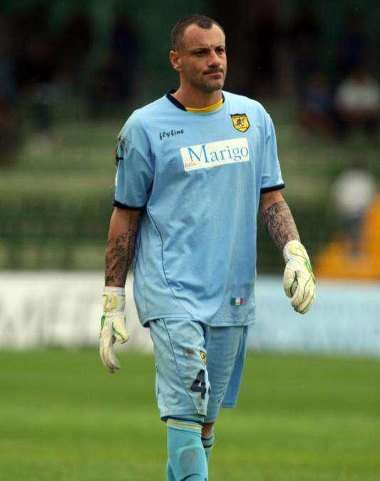 UFFICIALE: Calderoni rescinde dalla Carrarese