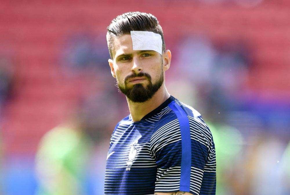 Giroud, Leao e Ibra. Il Milan ha fatto la sua scelta su Belotti?