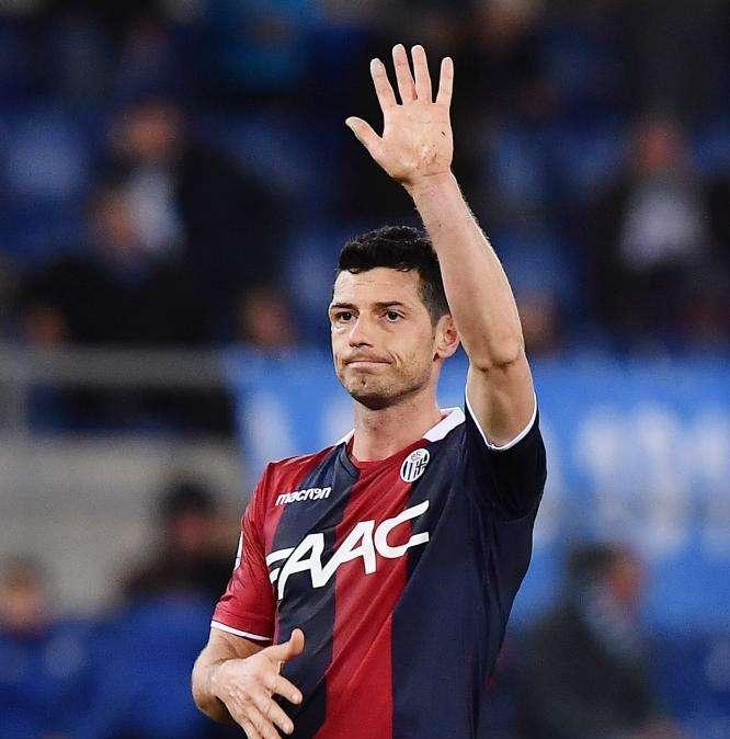 Bologna, Dzemaili: "Vogliamo arrivare almeno a 50 punti"