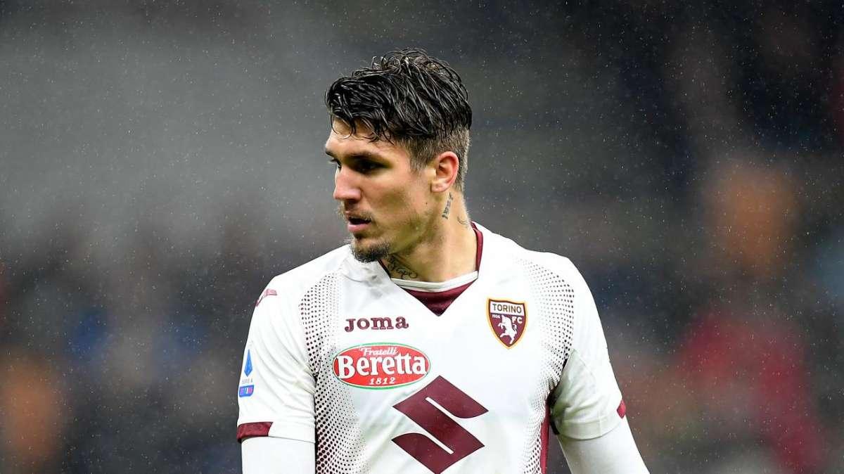 Il padre di Lyanco: "Sarebbe già allo Sporting, manca accordo tra società"
