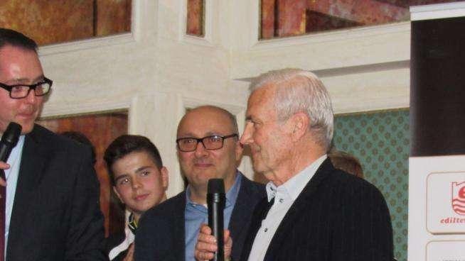 Gigi Simoni: "Spero che sia il Genoa sia il Toro si risollevino. Palermo? Nessun contatto recente, per ora sto bene a Cremona"