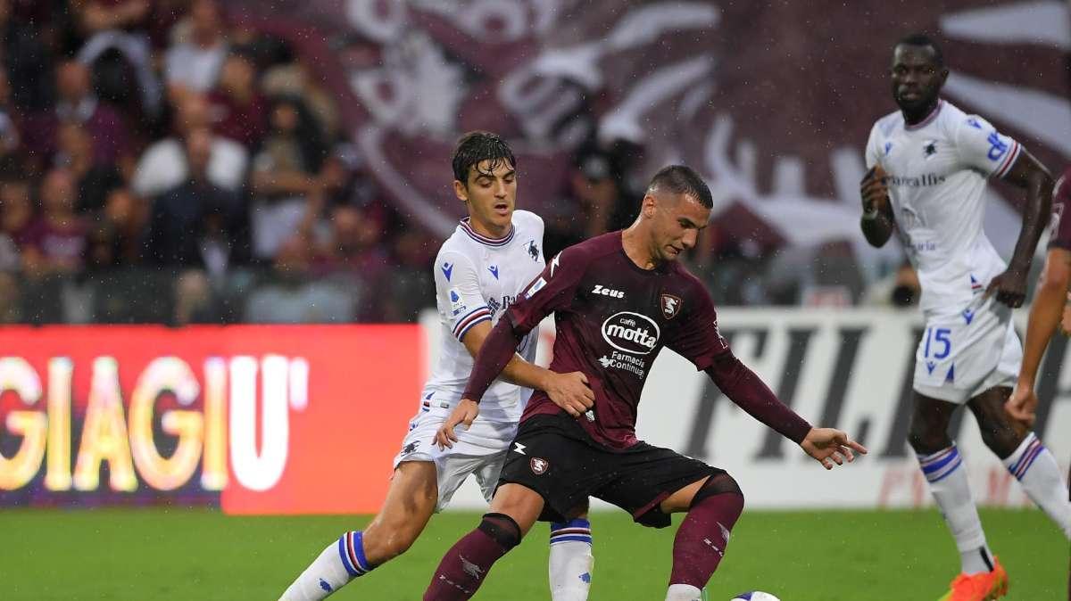 Bonazzoli sfoglia la margherita, almeno tre squadre interessate