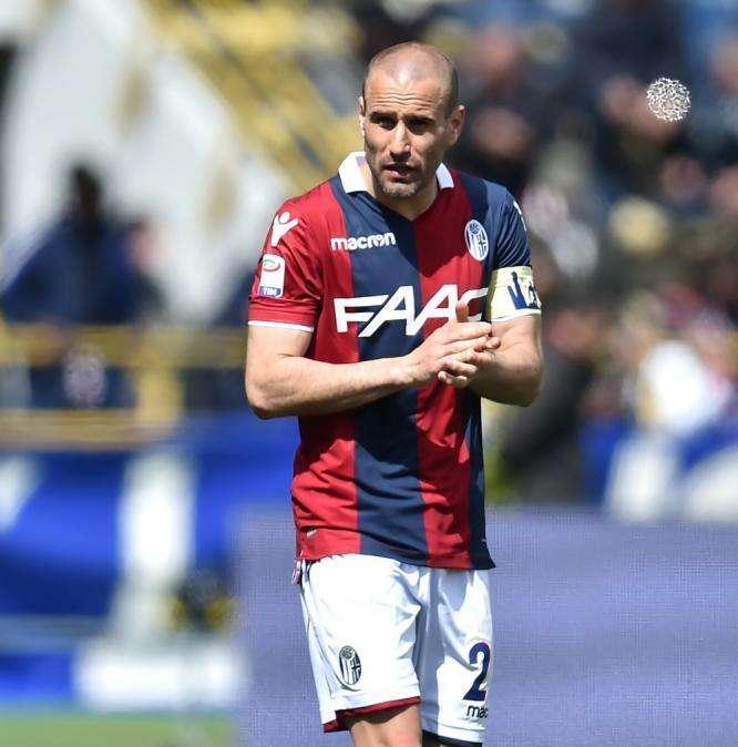 Bologna, Palacio lavora in parte col gruppo