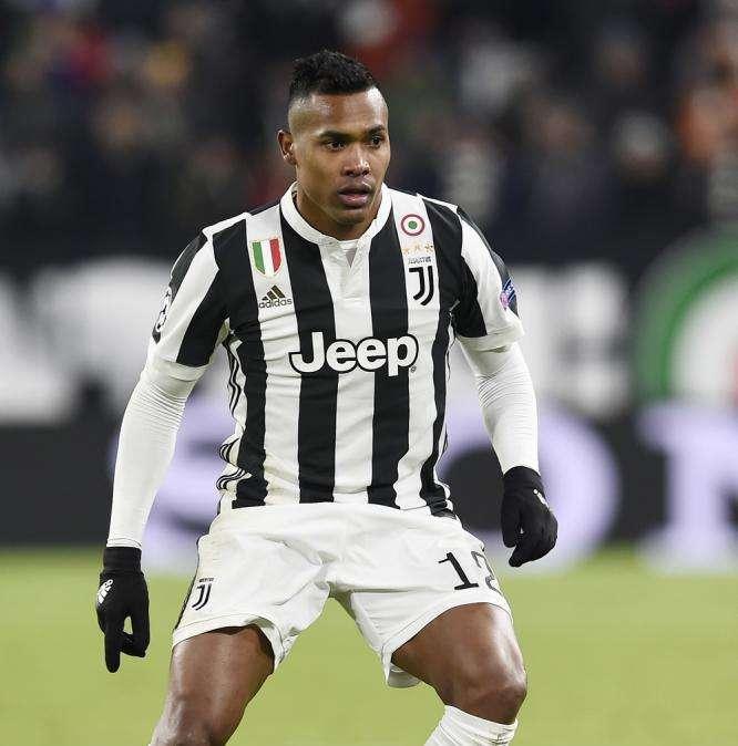 Juventus, Alex Sandro: "Affrontiamo il derby con positività. Con Rincòn ottimo rapporto, siamo vicini di casa"