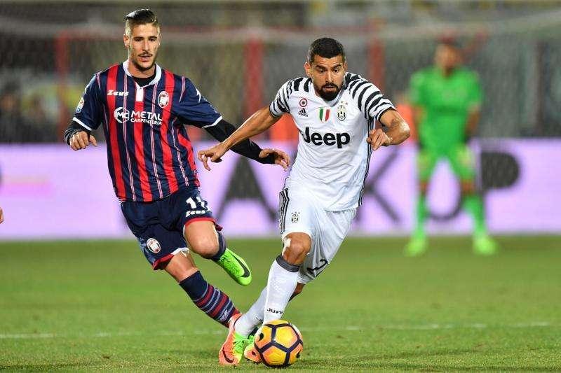 Anche il Toro sul centrocampista bianconero Tomas Rincon