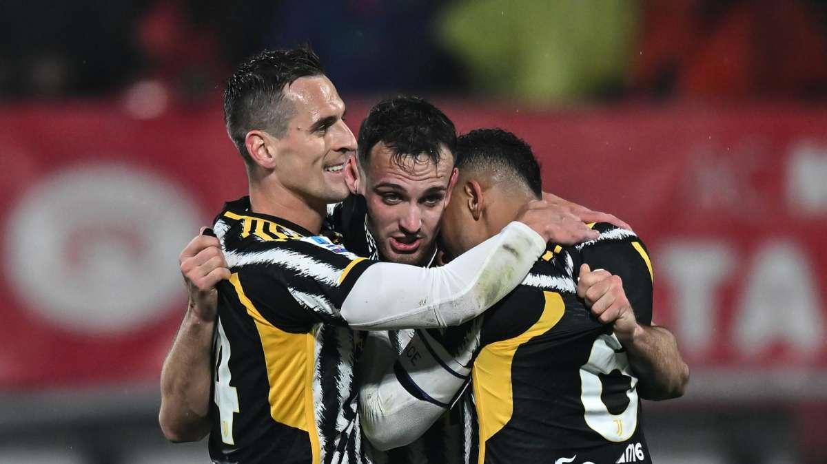 Coppa Italia - Juve ultima semifinalista, annientato il Frosinone