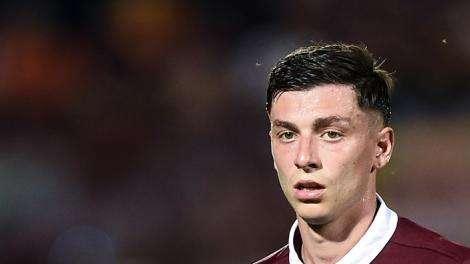 Corriere Torino: "Chiuso in casa, esercizi con pesi e corda. Lo strano compleanno di Baselli"