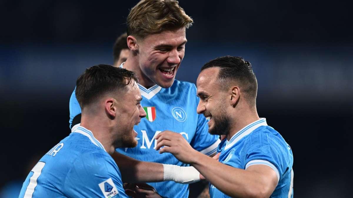Serie A: il Napoli batte di misura il Sassuolo. Ai partenopei basta un gol di Lobotka 