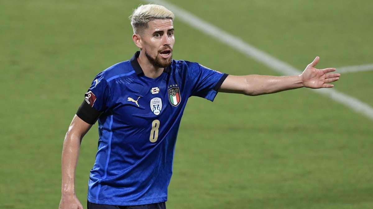 L'Italia spreca e non sfonda il muro svizzero. Jorginho fallisce un rigore