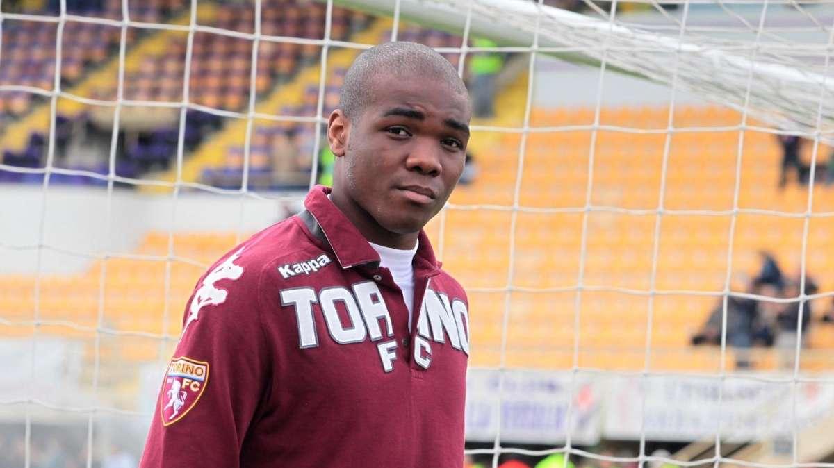 Cairo alza il prezzo di Ogbonna e la trattativa torna in discussione 
