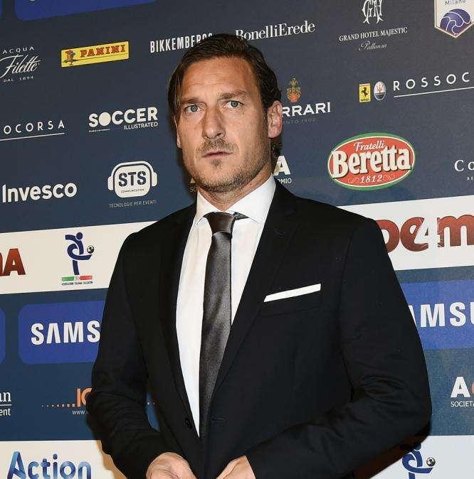 Totti lascia la Roma. Che bordate a Pallotta e Baldini