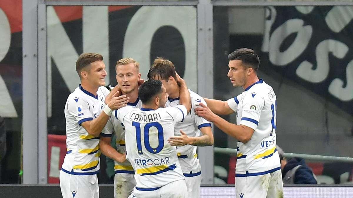 Serie A: Verona avanti di due gol all'Olimpico sulla Roma all'intervallo