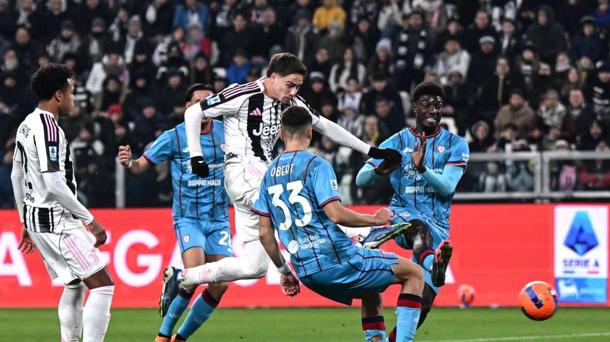 Serie A: Juventus avanti 2-1 sul Cagliari all'intervallo