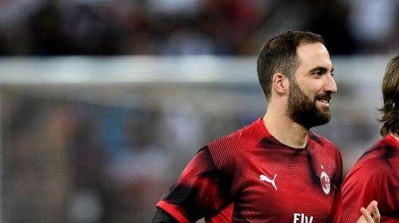 Higuain-Juve, prosegue il tira e molla. Il club incontra il fratello-agente