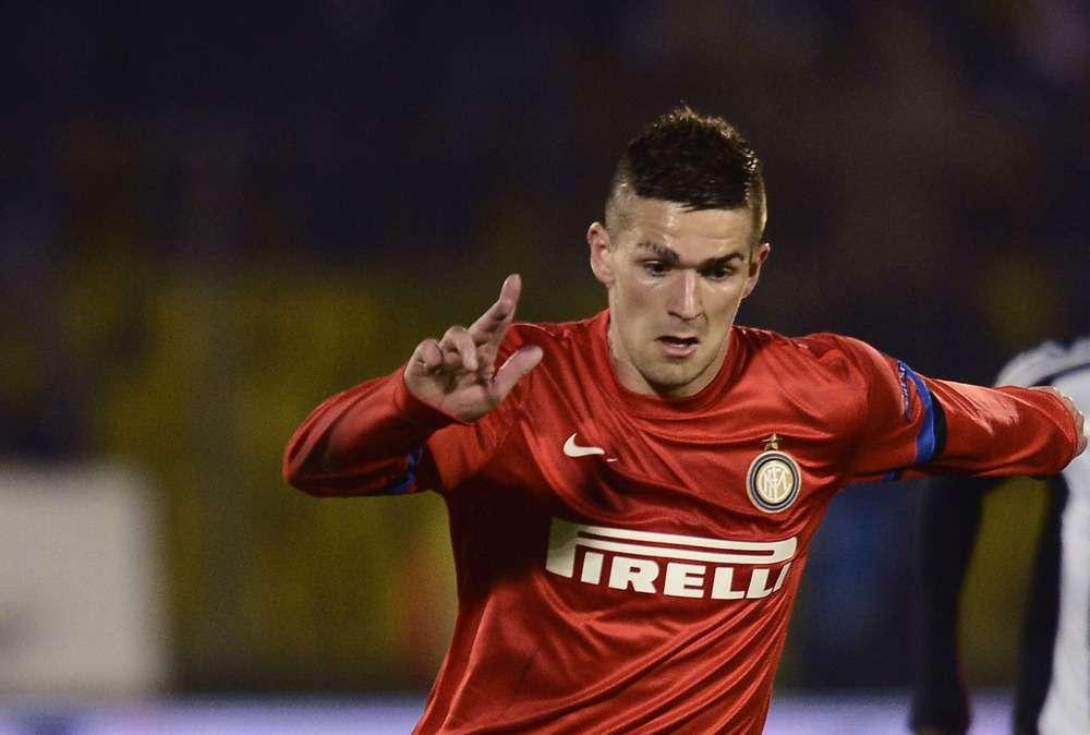 Inter, pressing del Toro per Livaja