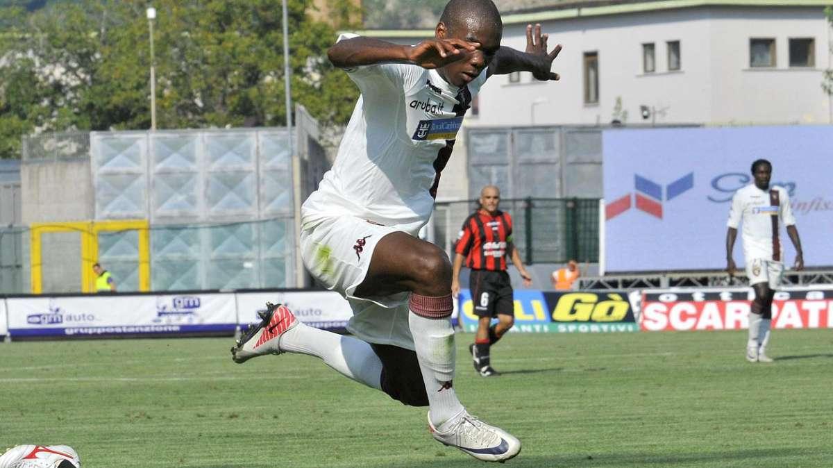 C'è anche il PSG per Ogbonna