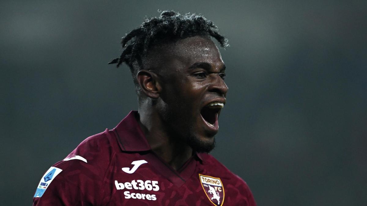 Tuttosport: "La clausola di Zapata, il Toro può rescindere"